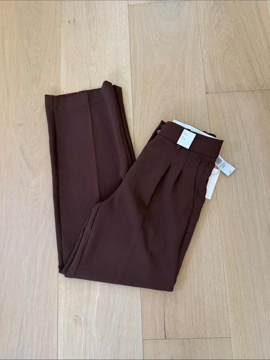 Aritzia Pants - Aritzia Effortless Pants